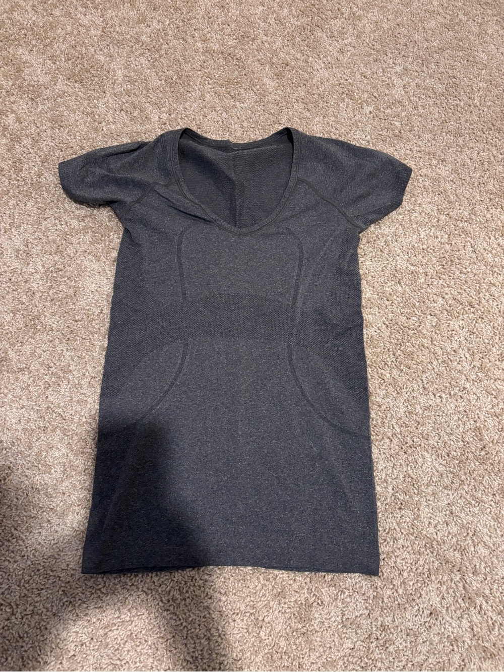 Lululemon V Neck Swiftly Grey Sz 6